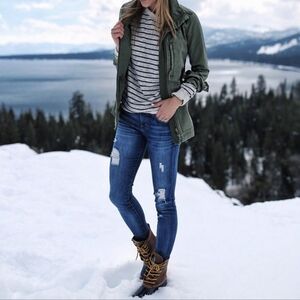 Madewell 9" High Rise Distressed Skinny Jeans 28